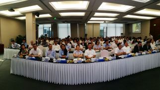 不朽情缘官网入口投资集团企业经营与商业模式培训交流会在集团多功能厅成功召开