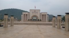 肖厚忠董事长赴西安、银川、乌海等地考察项目 并听取分支机构的工作汇报